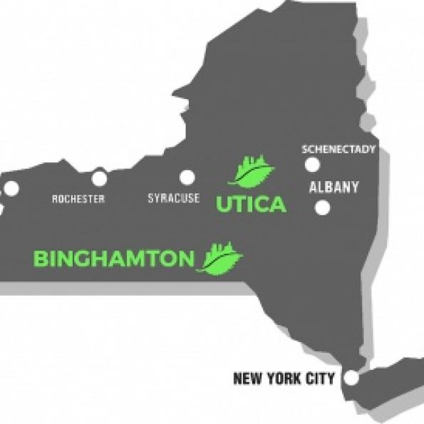 纽约州地图，显示Binghamton和Utica的铁锈2绿色项目，以及其他锈带城市