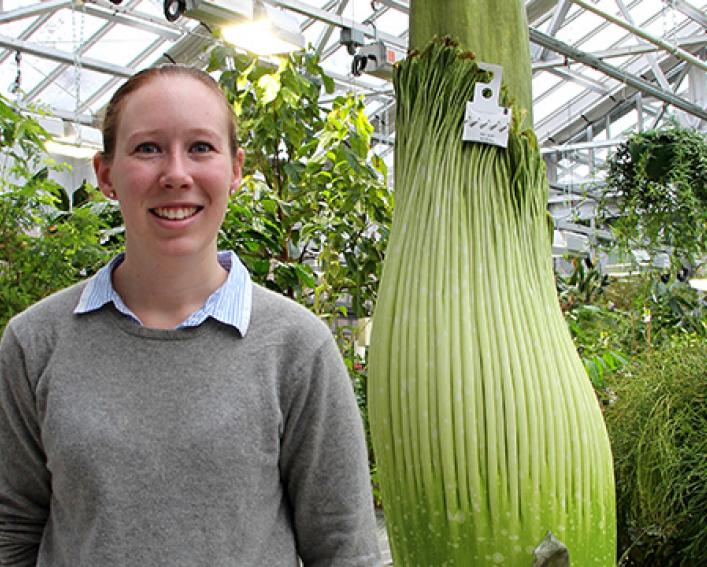 植物科学艾米丽Follett在Liberty Hyde Bailey音乐学院